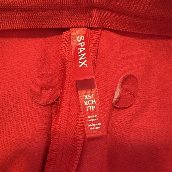 Spanx  On-the-Go Ankle Slim‎ Straight  True Red New With Tags Pants Size XS - Picture 7 of 8
